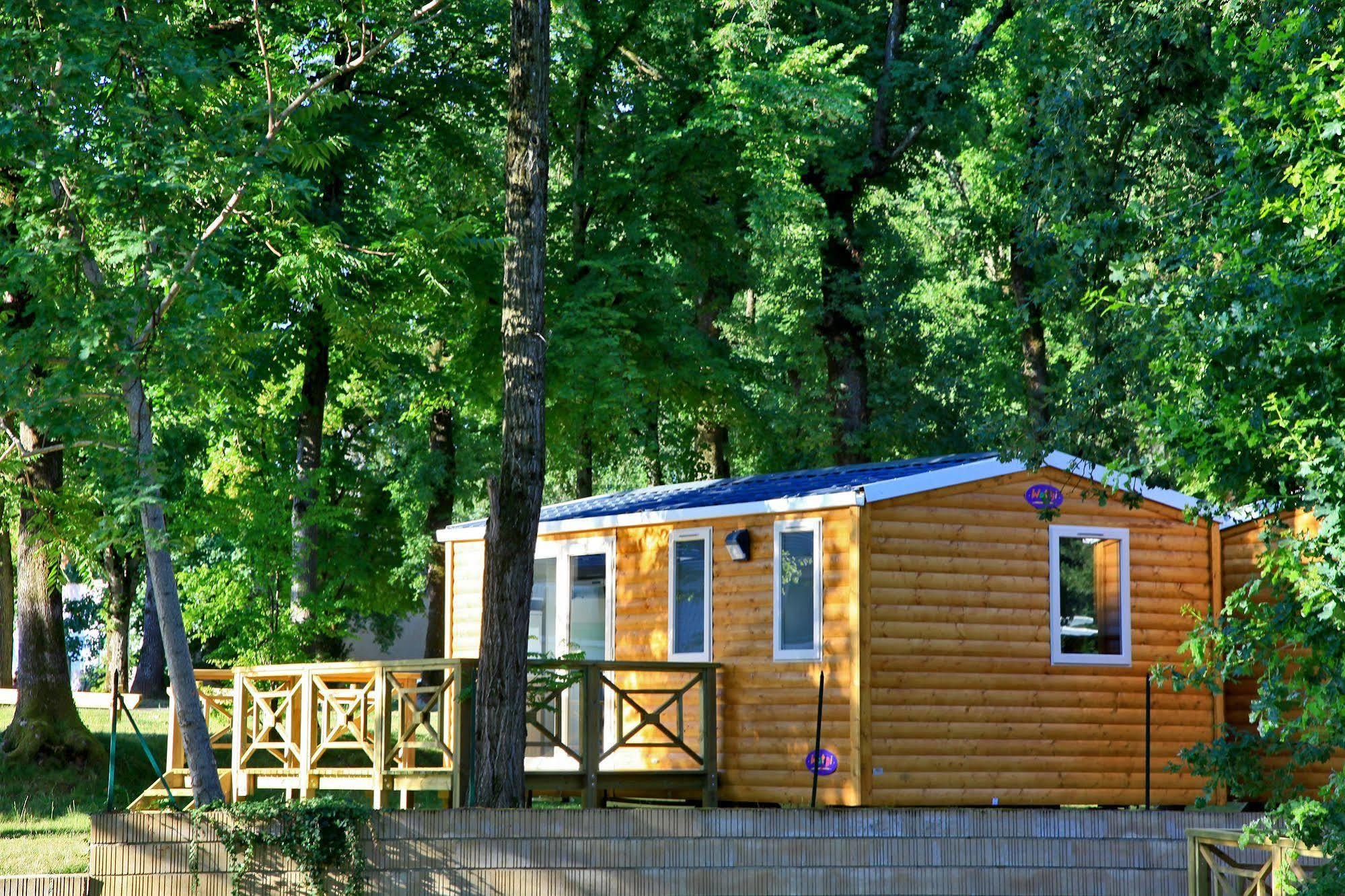 Albirondack Camping Lodge & Spa Exteriér fotografie
